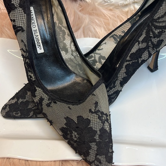 MANOLO BLAHNIK HEELS - Picture 2 of 9